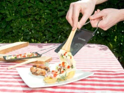 Rosenstein & Söhne Raclette Pfännchen:6er-Set Grill-Pfännchen Mit Klappbarem Griff, Spülmaschinenfest 14 Rosenstein & Söhne Raclette Pfännchen:6er-Set Grill-Pfännchen Mit Klappbarem Griff, Spülmaschinenfest -Rosenstein & Söhne Shop nx6046 5 1