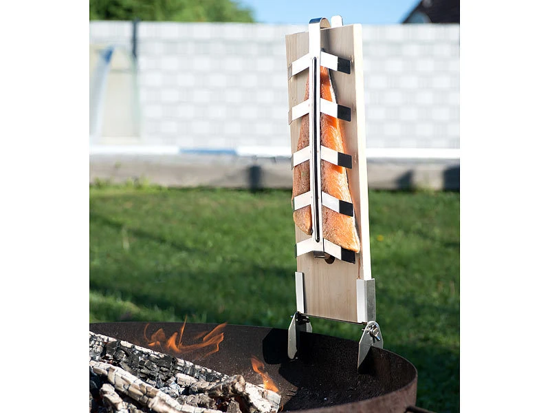 Rosenstein & Söhne Flammlachsbretter:Flammlachs-Bretter, Zedernholz, Neigbare Edelstahl-Halterung, 2er-Set 4 Rosenstein & Söhne Flammlachsbretter:Flammlachs-Bretter, Zedernholz, Neigbare Edelstahl-Halterung, 2er-Set – Bild 4