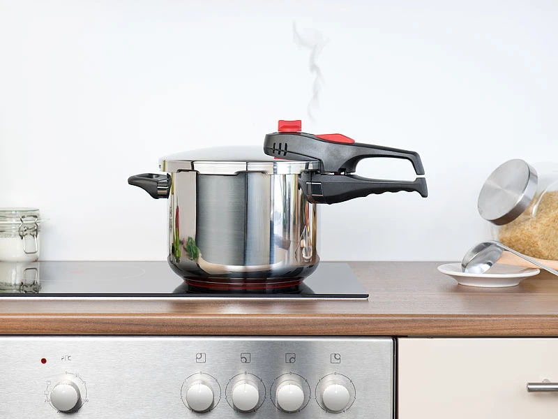 Rosenstein & Söhne Druckkochtopf:Edelstahl-Schnellkochtopf Mit Dampfgar-Einsatz, Bis 90 KPa, 6 L 7 Rosenstein & Söhne Druckkochtopf:Edelstahl-Schnellkochtopf Mit Dampfgar-Einsatz, Bis 90 KPa, 6 L – Bild 7