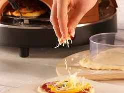 Cucina Di Modena Mini Pizza Steinofen:Pizzaofen Mit Echter Terrakotta-Haube Für 4 Personen 11 Cucina Di Modena Mini Pizza Steinofen:Pizzaofen Mit Echter Terrakotta-Haube Für 4 Personen -Rosenstein & Söhne Shop pv7278 2
